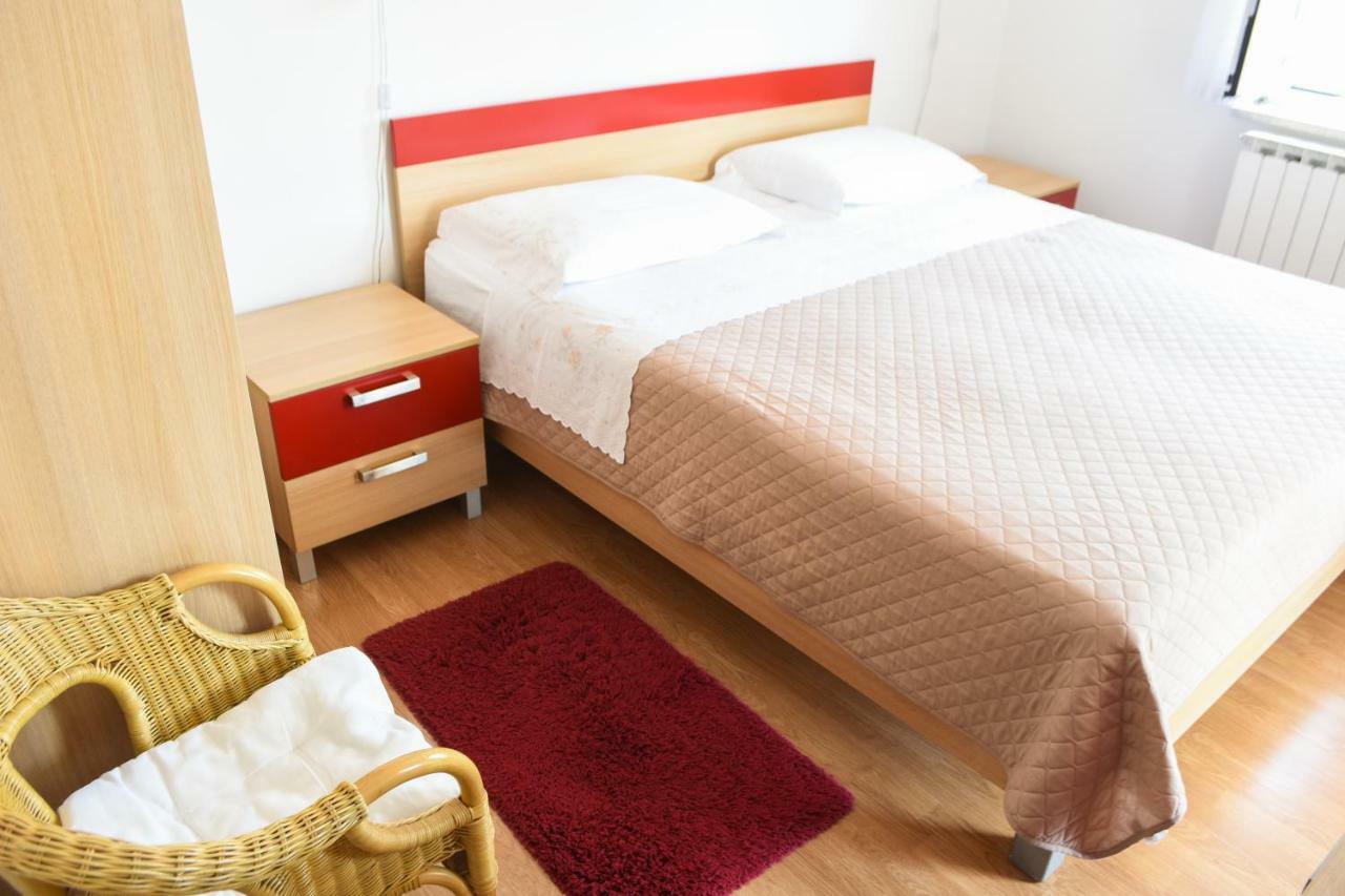 Rooms Ljubica ツレス エクステリア 写真